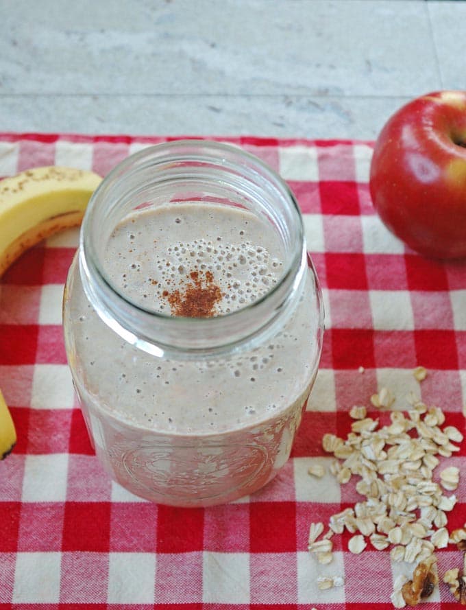 Apple Cinnamon Oatmeal Smoothie