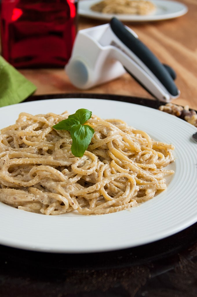 Linguine With Creamy Walnut Sauce Cooking With Mamma C