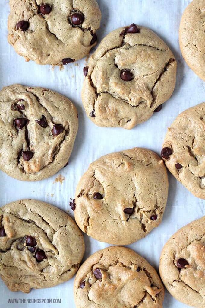 Flourless Peanut Butter Cookies with Dark Chocolate Chips