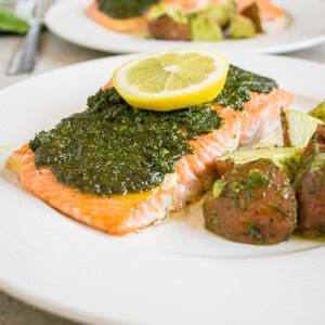 pesto salmon with potatoes