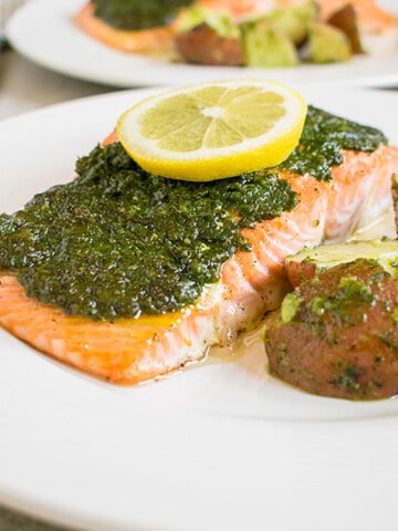 pesto salmon with potatoes