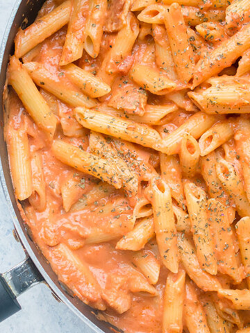 pan of pasta with vodka sauce
