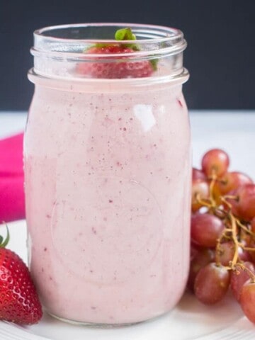 cropped-FB-Strawberry-Grape-Smoothie-Without-Yogurt-Photo.jpg