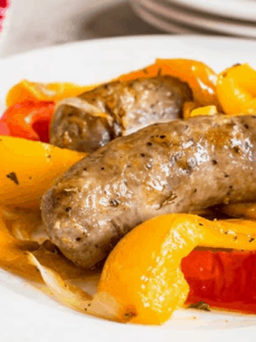 EASY SAUSAGE AND PEPPERS IN THE OVEN