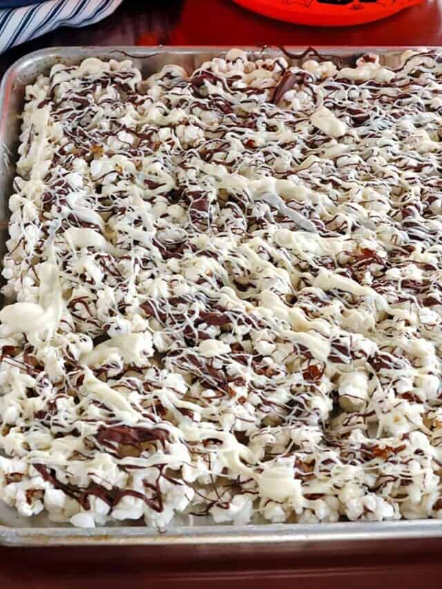 CHOCOLATE DRIZZLED POPCORN STORY