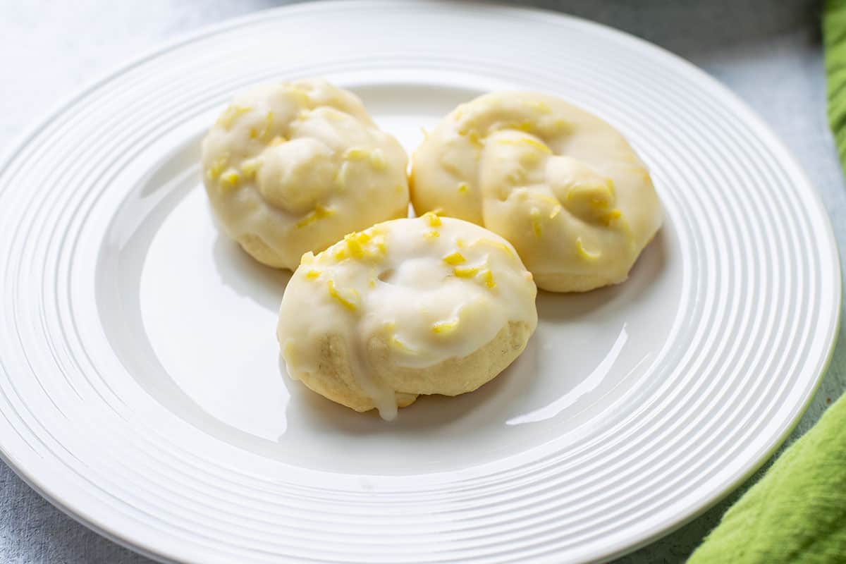 plate of italian lemon coookies